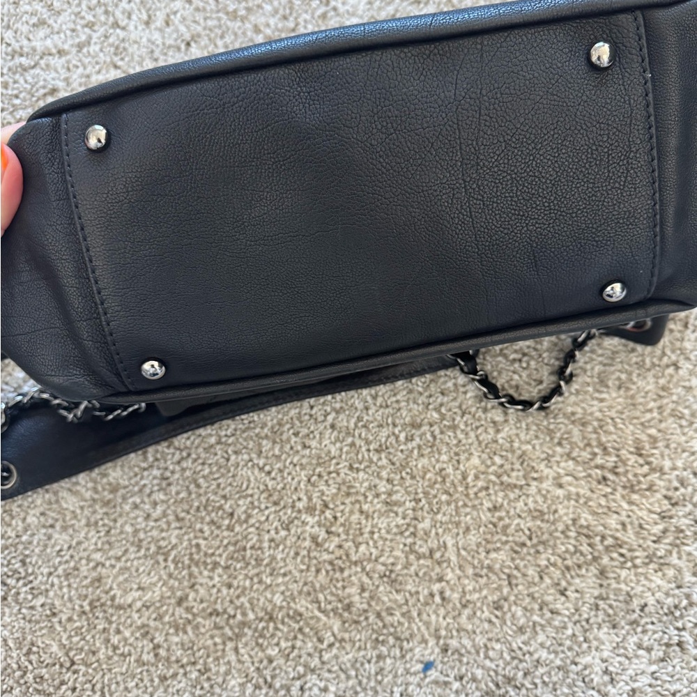 Vintage Chanel Black Quilted Shoulder Bag - Picture 10 of 15